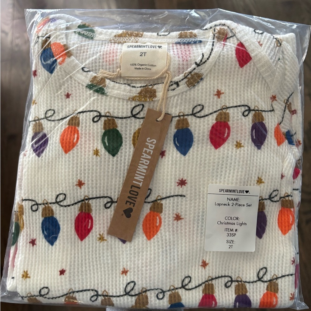 NWT 2T 2 piece spearmint baby christmas pjs